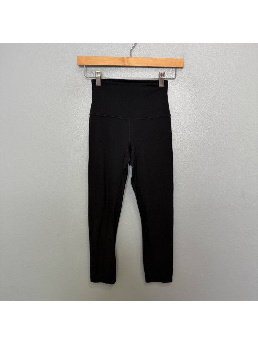 LULULEMON align leggings 25" in black size 2